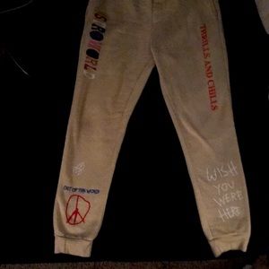 Joggers size Large for all genders cool lettering